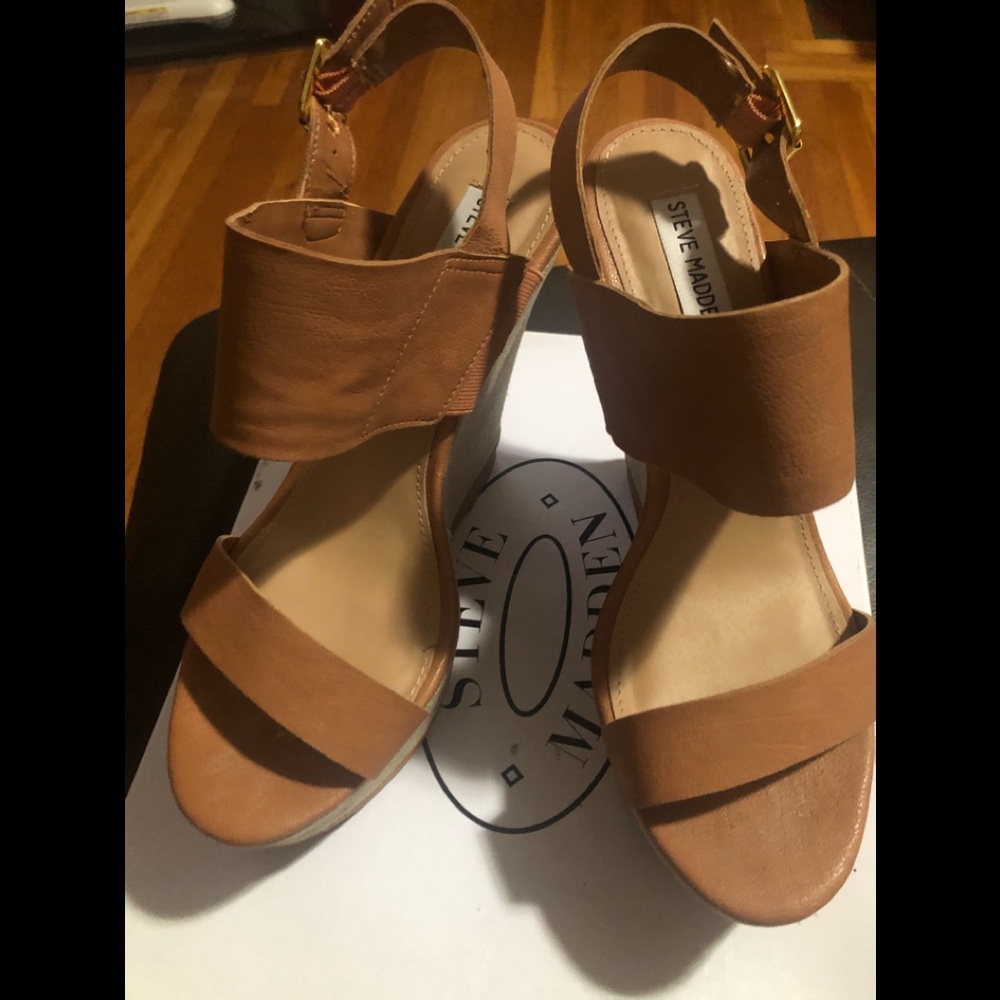 Steve Madden Platform Warmth Sandals in Cognac